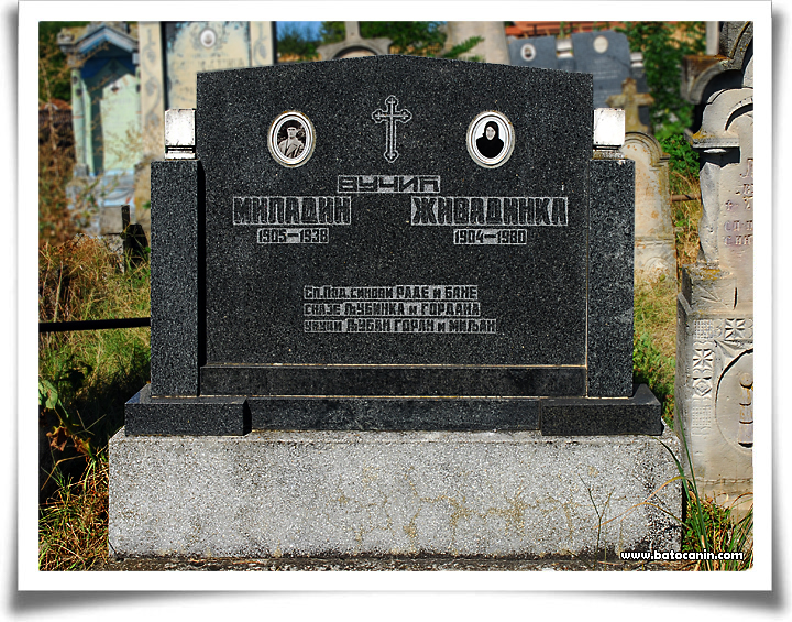 0194 Porodična grobnica Živadinke i Miladina Vučića
