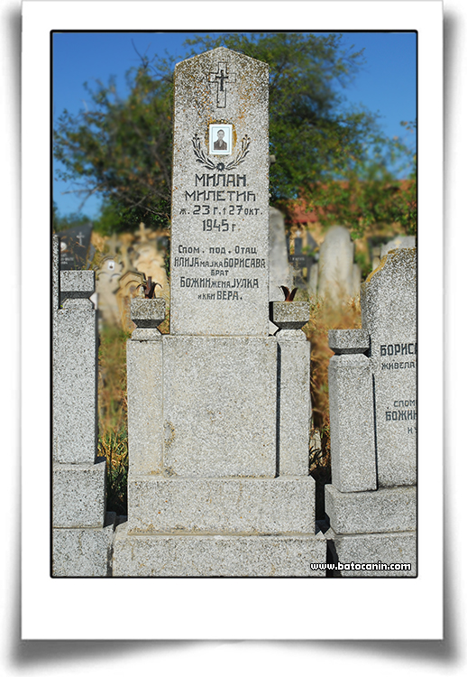 Nadgrobni spomenik na seoskom groblju u Lopašu