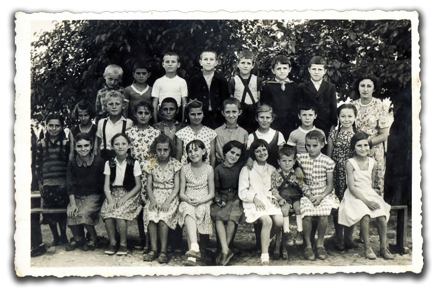 Drugi razred osnovne škole u Čairima, školska 58/59 godina