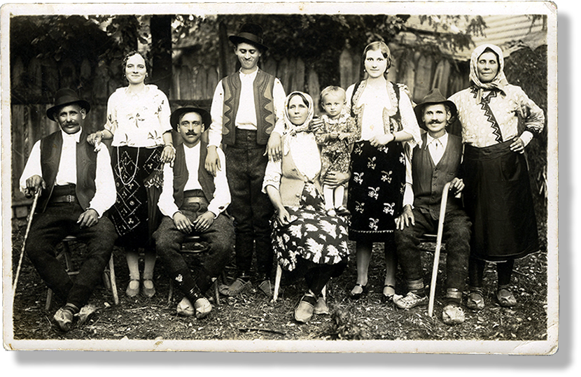 Petar sa familjom svoje usvojenice Vukice