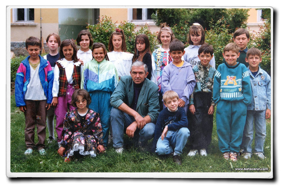 Treći razred osnovne škole, školske 1994 - 1995 godine, kod učitelja Kostić Dušana.